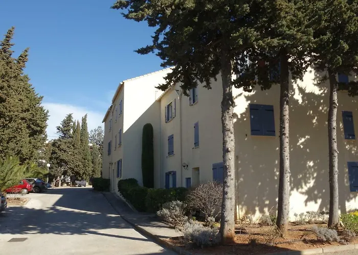 Appartement Le Clos Des Lavandes-1 By Interhome Bandol